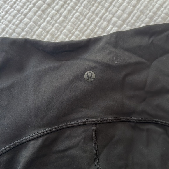 Black Lululemon leggings - Picture 3 of 4